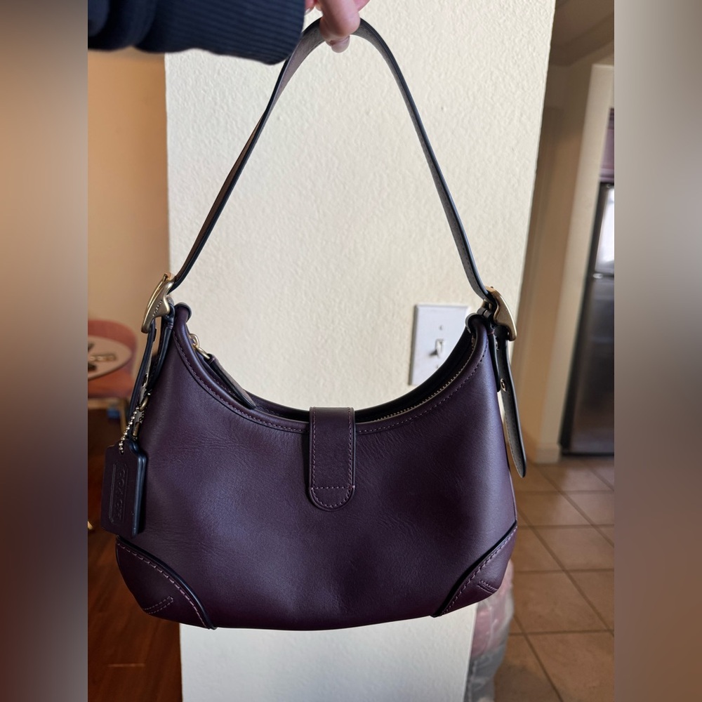 Coach Elegant Purple Women's Bag - Picture 3 of 4